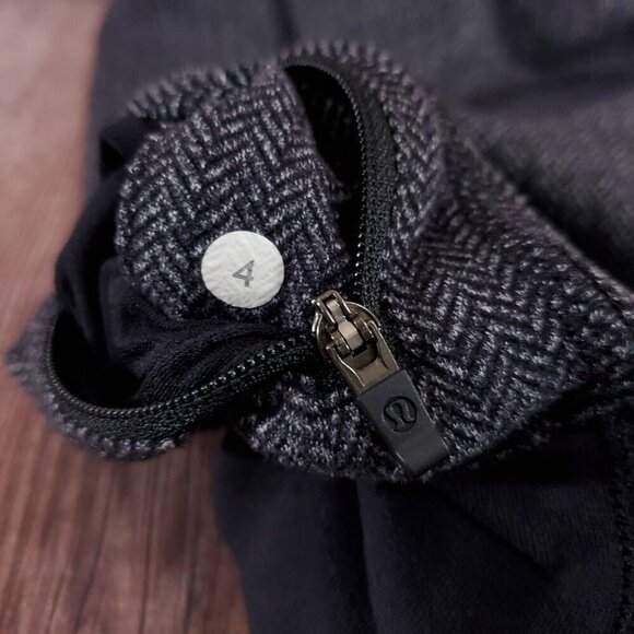 Lululemon Womens Size 4 Think Fast Hoodie Heathered Herringbone Black Gray - Picture 9 of 12